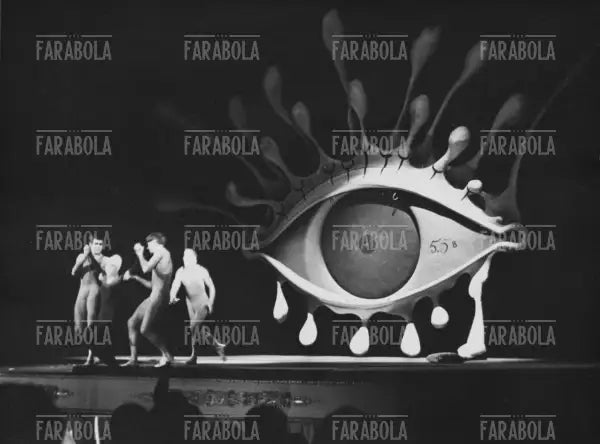 Performance di Salvador Dalì, Festival di Venezia, 1961 - Farabola Immagine digitale