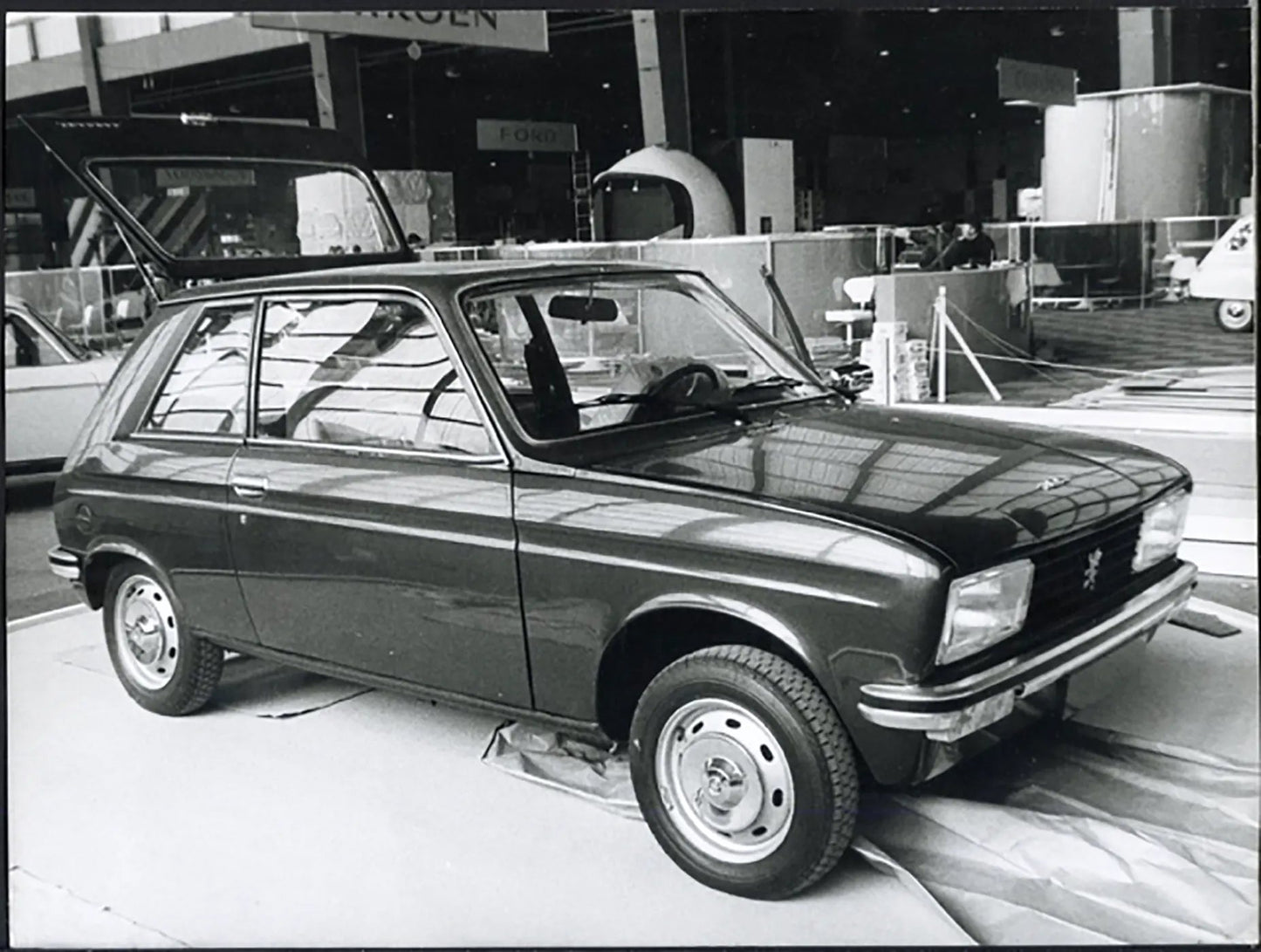 Peugeot 104 Salone Auto Parigi 1973 Ft 36662 - Stampa 24x18 cm - Farabola Stampa ai sali d'argento