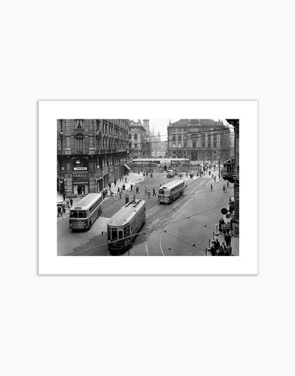 Piazza Cordusio, Milano 1960 - Farabola Fotografia