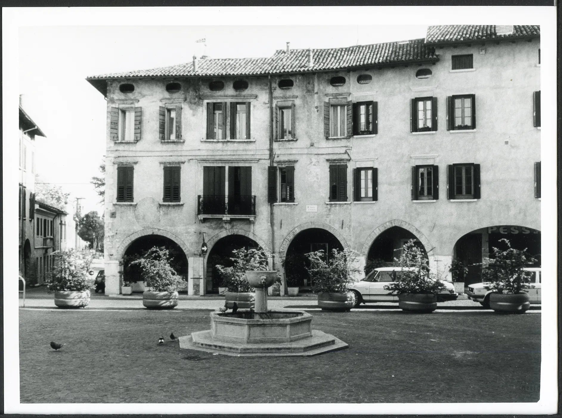 Piazza San Marco Pordenone anni 90 Ft 36249 - Stampa 24x18 cm - Farabola Stampa ai sali d'argento