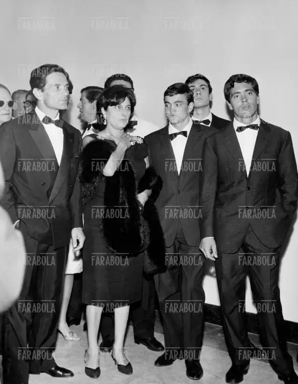 Pier Paolo Pasolini, Anna Magnani, Ettore Garofalo e Franco Citti, Festival di Venezia, 1962 - Farabola Immagine digitale