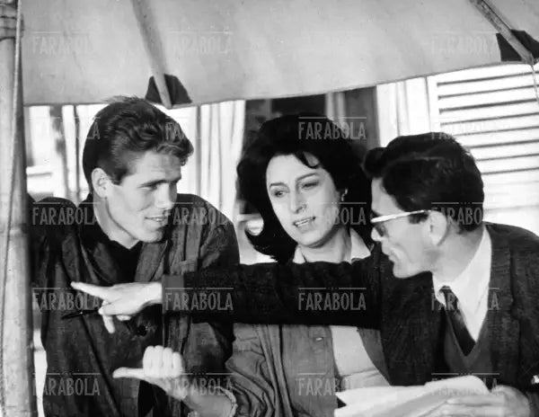 Pier Paolo Pasolini e Anna Magnani sul set del film Mamma Roma, 1962 - Farabola Immagine digitale