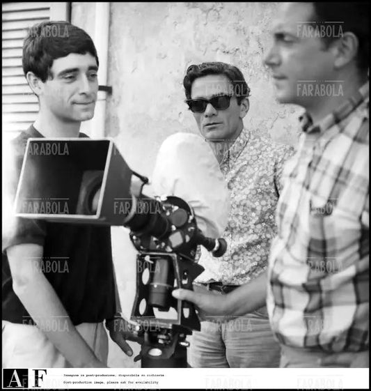 Pier Paolo Pasolini sul set del film Edipo Re, 1967 - Farabola Immagine digitale