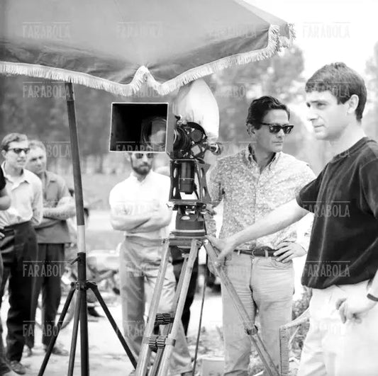 Pier Paolo Pasolini sul set del film Edipo Re, 1967 - Farabola Immagine digitale