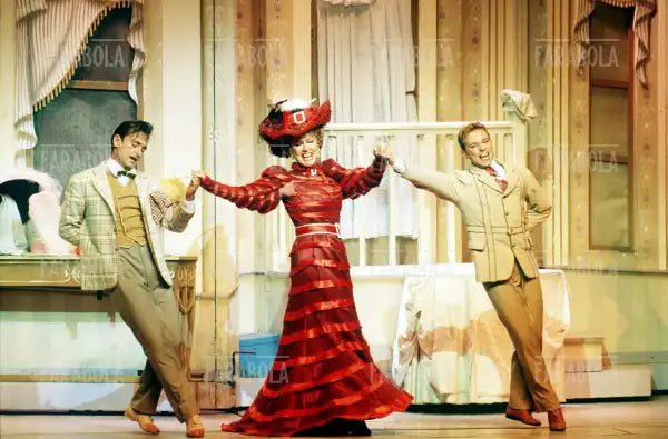 Pierluigi Gallo, Loretta Goggi e Gianfranco Vergoni, Hello Dolly, 1999 - Farabola Immagine digitale