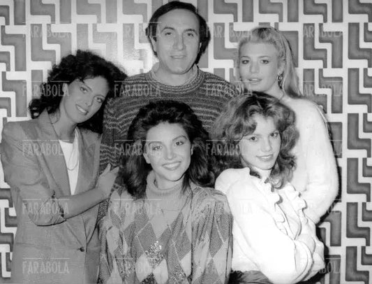 Pippo Baudo con le sue vallette, Un milione al secondo, 1983 - Farabola Immagine digitale