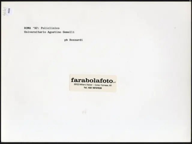 Policlinico Agostino Gemelli Roma anni 90 Ft 4438 - Stampa 24x18 cm - Farabola Stampa ai sali d'argento