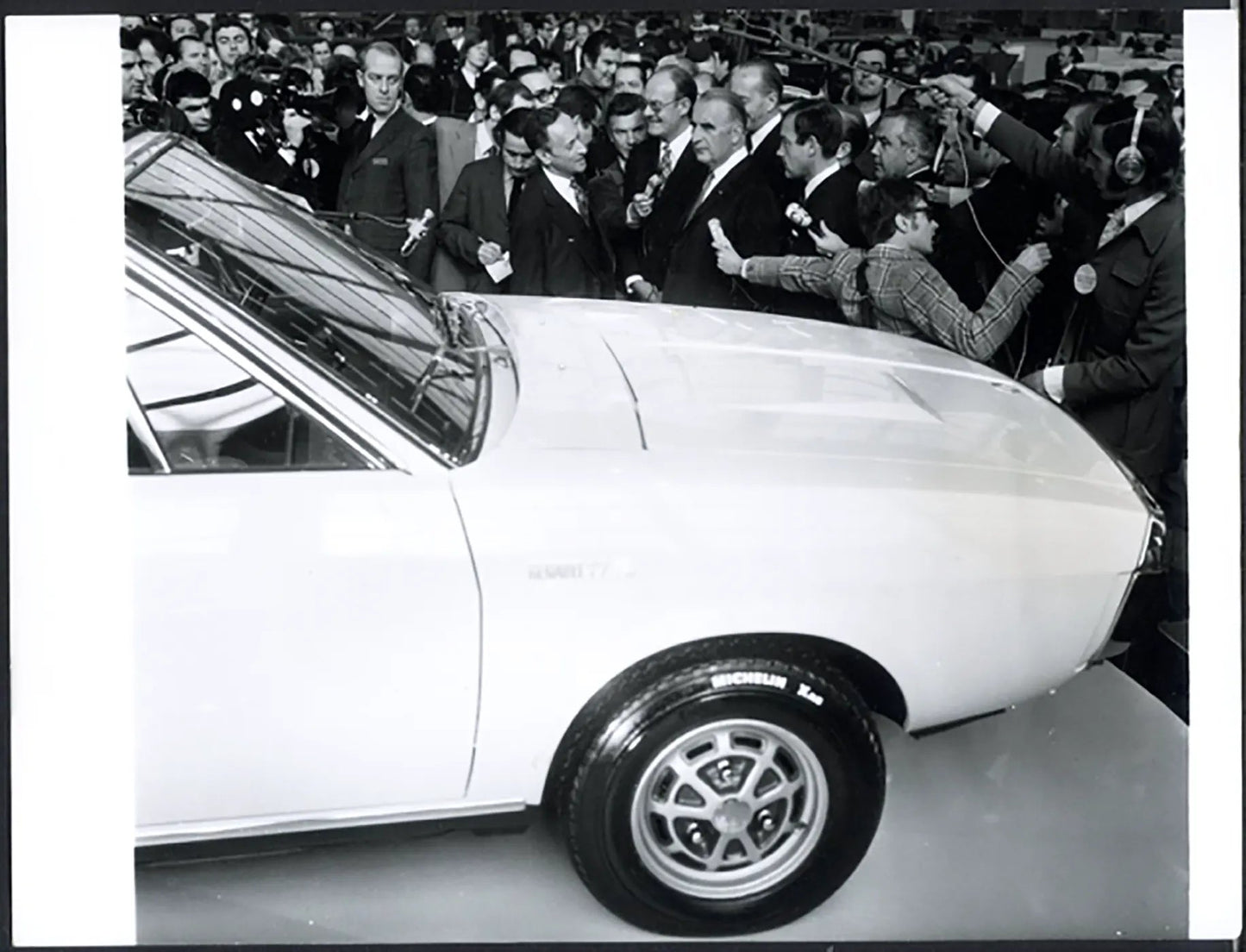 Pompidou al Salone Auto Parigi 1971 Ft 36496 - Stampa 24x18 cm - Farabola Stampa ai sali d'argento