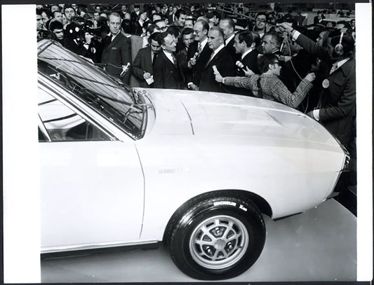 Pompidou al Salone Auto Parigi 1971 Ft 36496 - Stampa 24x18 cm - Farabola Stampa ai sali d'argento