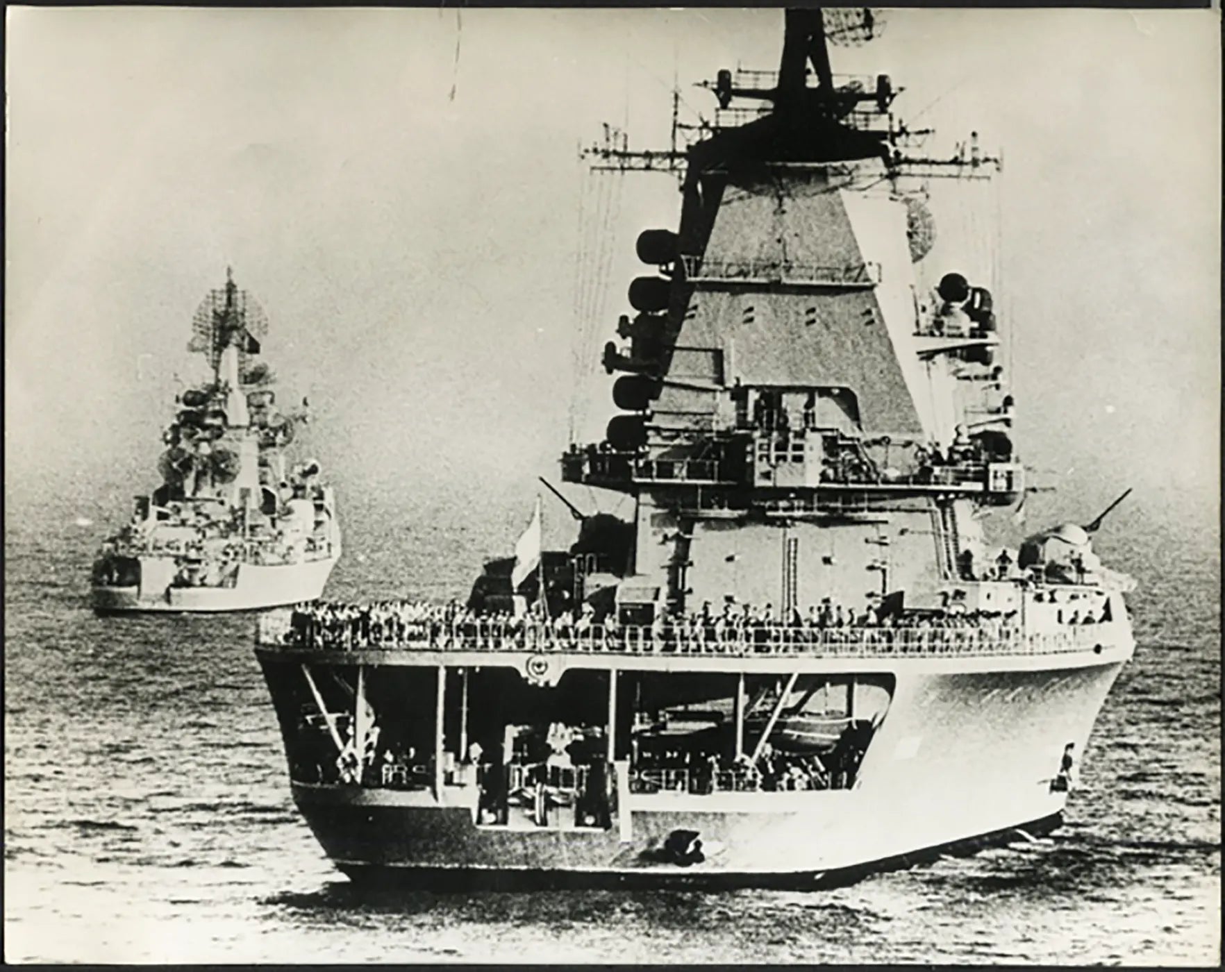 Portaelicotteri sovietica Moskva 1974 Ft 36968 - Stampa 21x27 cm - Farabola Stampa ai sali d'argento