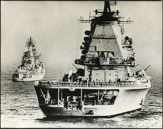 Portaelicotteri sovietica Moskva 1974 Ft 36968 - Stampa 21x27 cm - Farabola Stampa ai sali d'argento