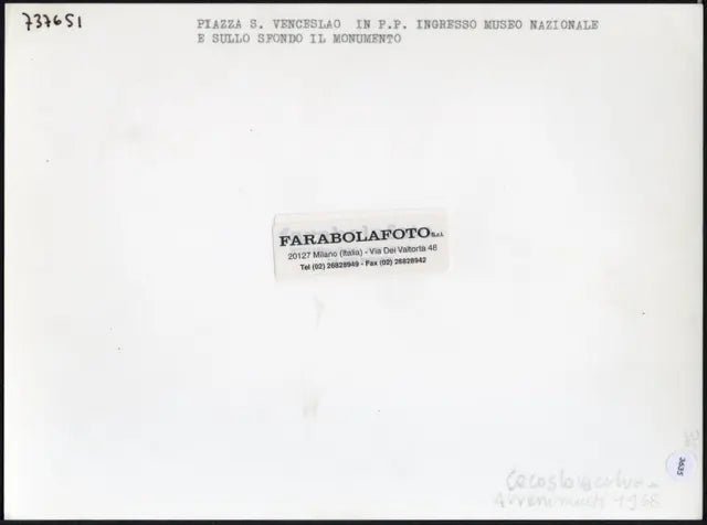 Praga Piazza San Venceslao 1968 Ft 3635 - Stampa 24x18 cm - Farabola Stampa ai sali d'argento