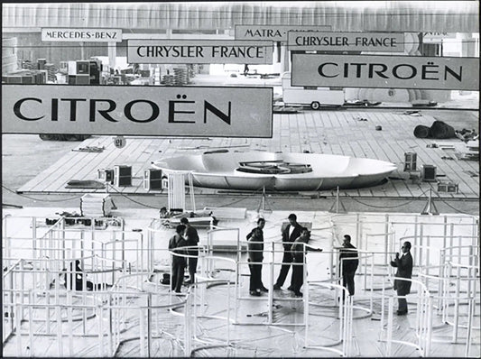 Preparativi Salone Auto Parigi 1970 Ft 36462 - Stampa 24x18 cm - Farabola Stampa ai sali d'argento