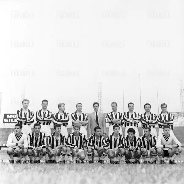 Presentazione della Juventus allo Stadio Comunale, 1958 - Farabola Immagine digitale