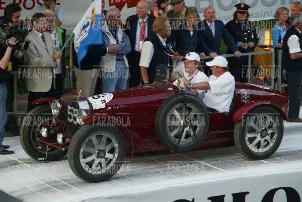 Principe Carlo di Borbone su Bugatti 35 C 1928, Mille Miglia, 2007 - Farabola Immagine digitale