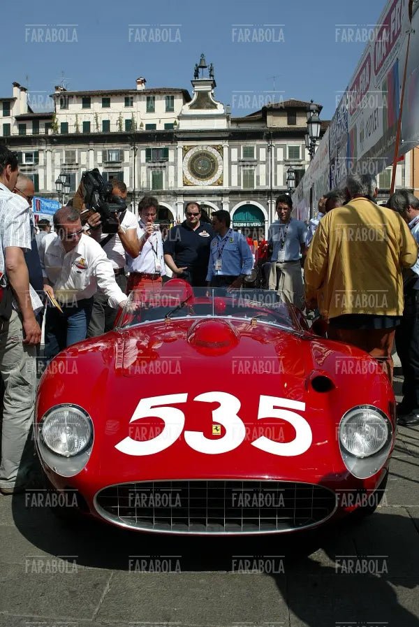 Prisca TARUFFI su Ferrari 315 s, Mille Miglia, 2007 - Farabola Immagine digitale
