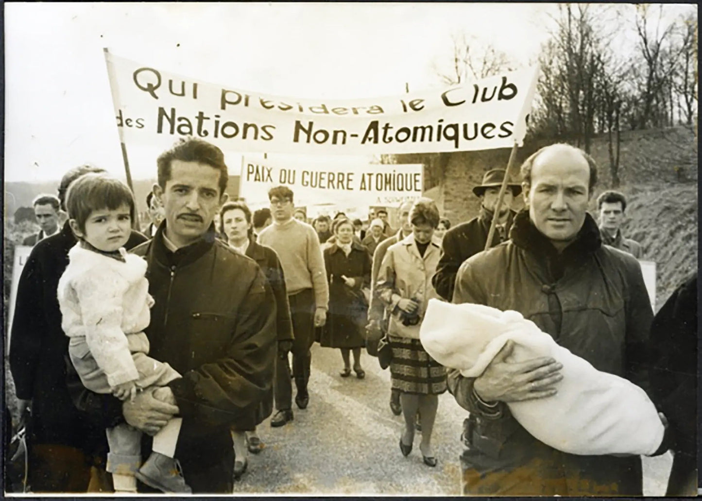 Protesta contro la guerra Francia 1960 Ft 5179 - Stampa 13x18 cm - Farabola Stampa ai sali d'argento