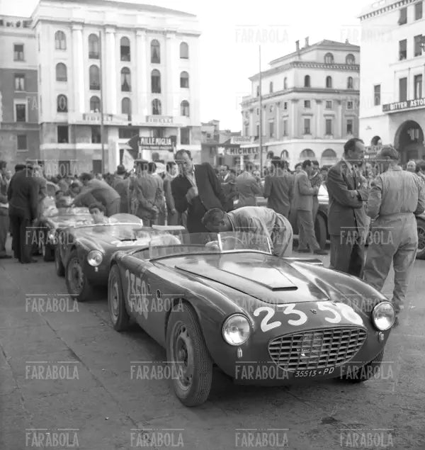 Punzonatura, Mille Miglia, 1952 - Farabola Immagine digitale
