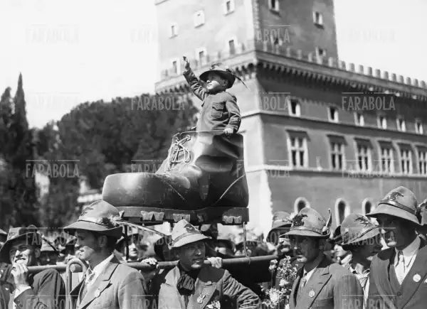 Raduno degli Apini, Roma, 1934 - Farabola Immagine digitale