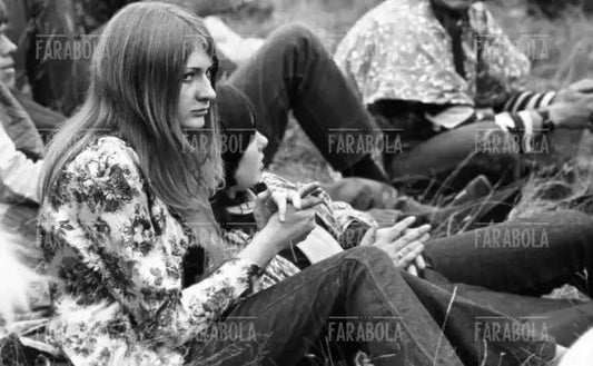 Raduno di hippies per il Festival of the Flower Children, Bedford, 1967 - Farabola Immagine digitale