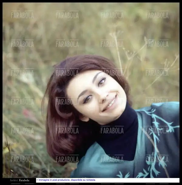 Raffaella Carrà, Cortina d'Ampezzo, 1964 - Farabola Immagine digitale