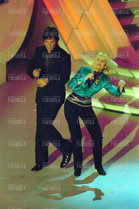 Raffaella Carrà e Fiorello, Festival di Sanremo, 2001 - Farabola Immagine digitale