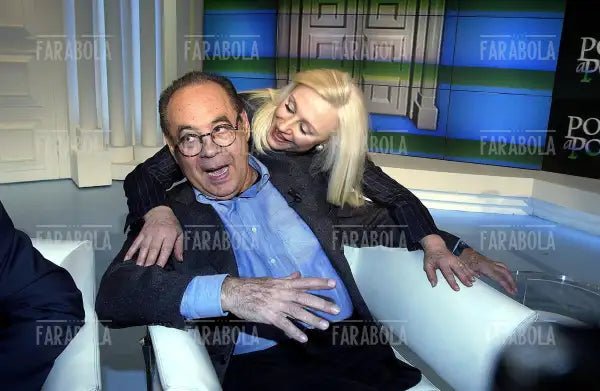 Raffaella Carrà e Gianni Boncompagni, Porta a Porta, 2002 - Farabola Immagine digitale
