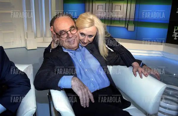 Raffaella Carrà e Gianni Boncompagni, Porta a Porta, 2002 - Farabola Immagine digitale