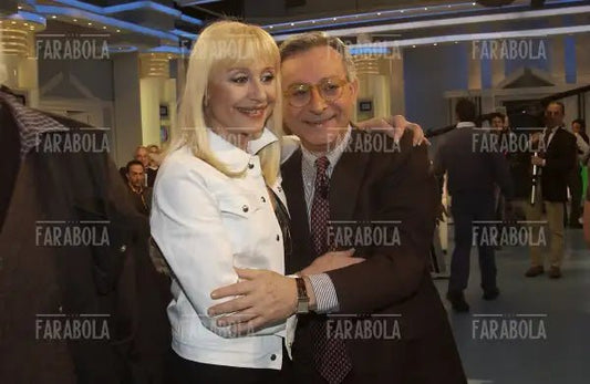 Raffaella Carrà e Leo Gullotta, Porta a Porta, 2004 - Farabola Immagine digitale