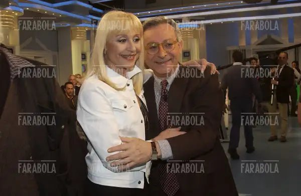 Raffaella Carrà e Leo Gullotta, Porta a Porta, 2004 - Farabola Immagine digitale