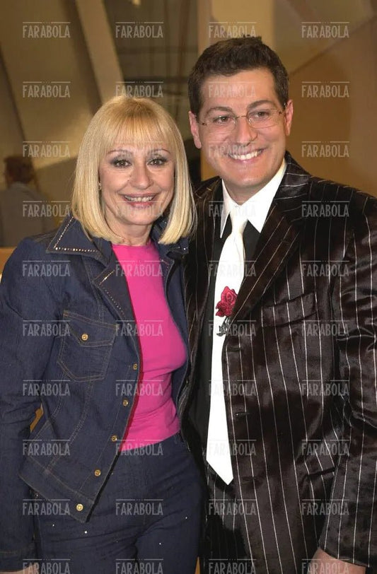 Raffaella Carrà ed Enrico Papi, Sanremo, 2001 - Farabola Immagine digitale