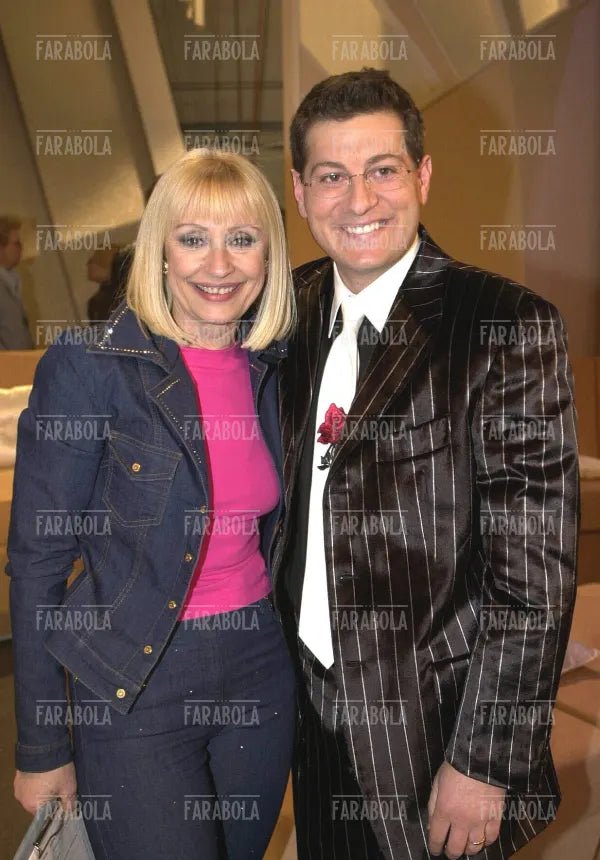 Raffaella Carrà ed Enrico Papi, Sanremo, 2001 - Farabola Immagine digitale