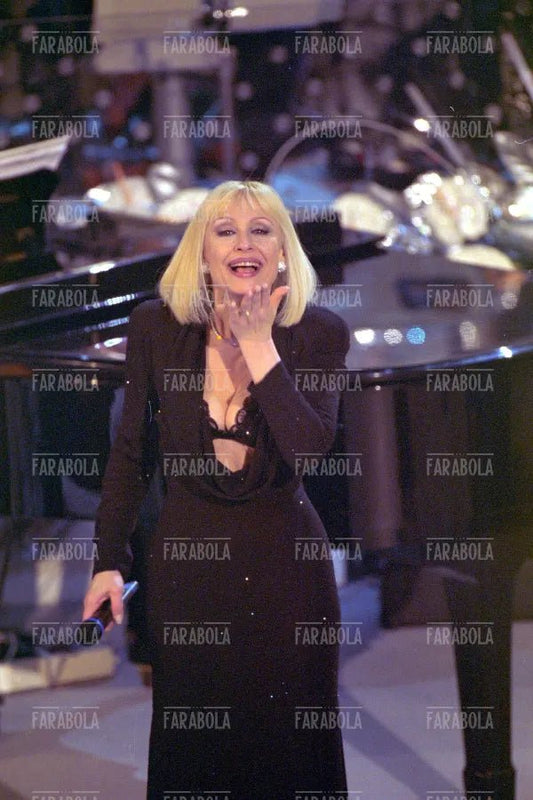 Raffaella Carrà, Festival di Sanremo, 2001 - Farabola Immagine digitale