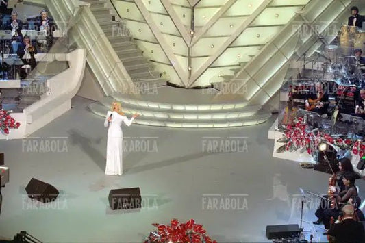 Raffaella Carrà, Festival di Sanremo, 2001 - Farabola Immagine digitale