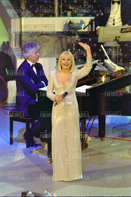 Raffaella Carrà, Festival di Sanremo, 2001 - Farabola Immagine digitale