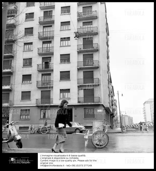 Rapina di via Osoppo, casa di Arnaldo Gesmundo, Milano, 1958 - Farabola Immagine digitale