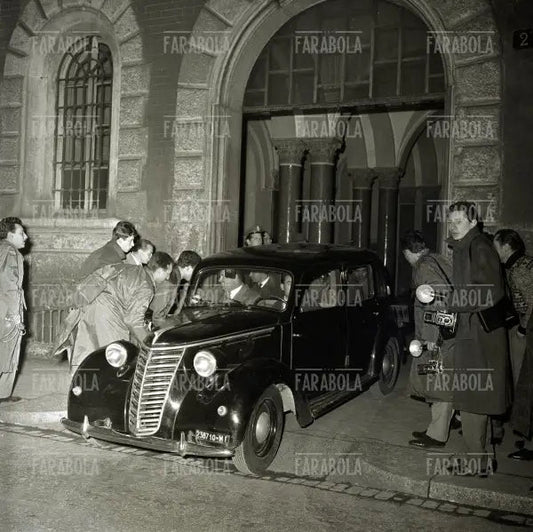 Rapina di via Osoppo, l'arrivo in carcere dei rapinatori, Milano, 1958 - Farabola Immagine digitale