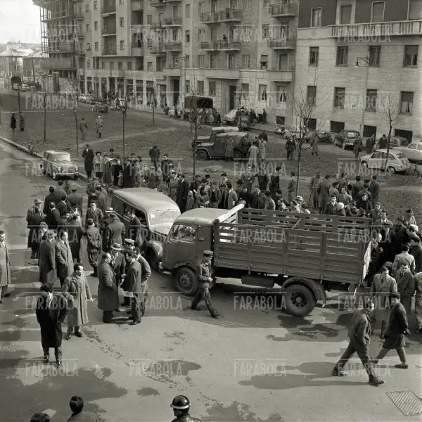 Rapina di via Osoppo, Milano, 1958 - Farabola Immagine digitale
