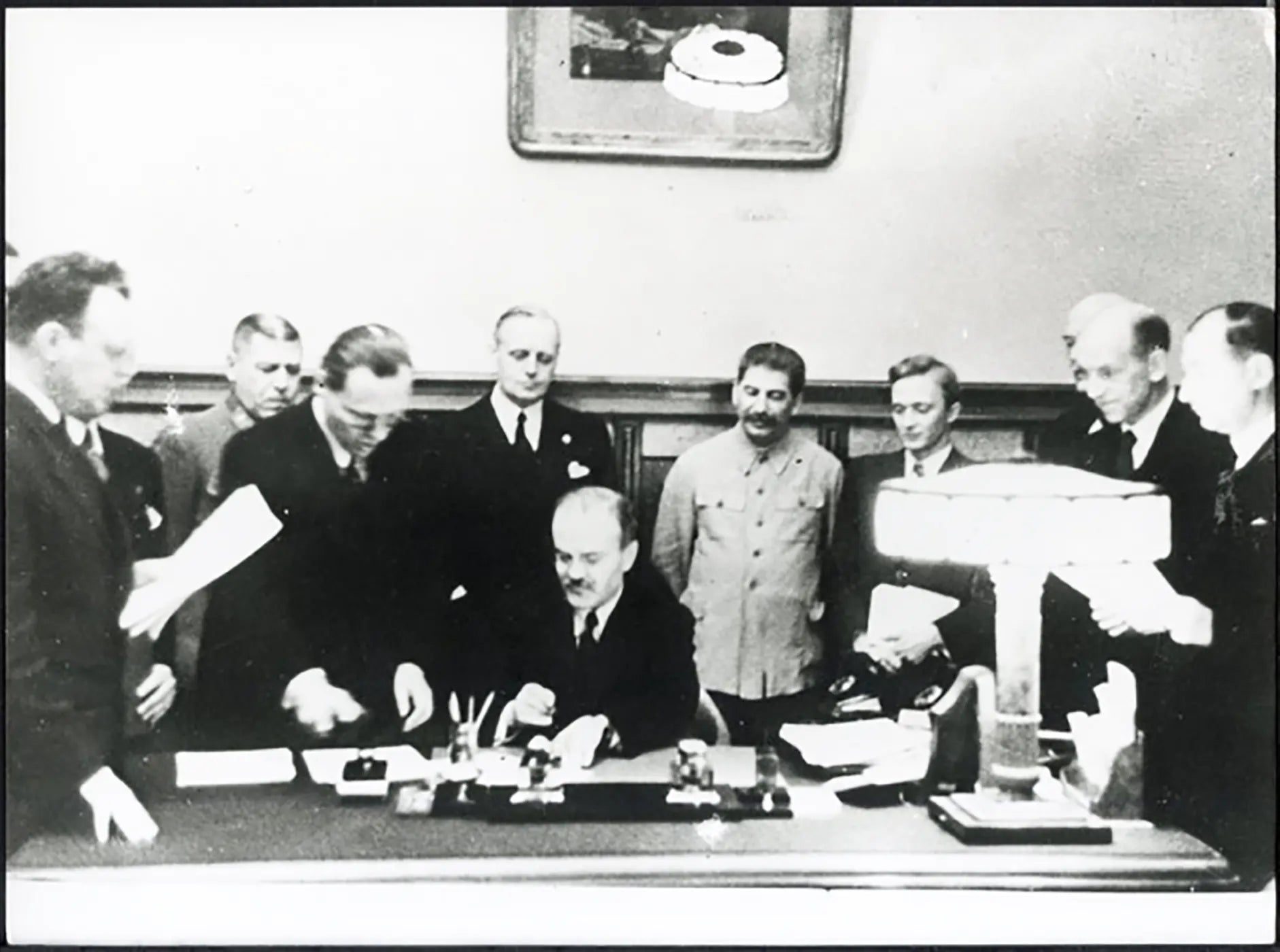 Ratifica del patto di non aggressione russo - tedesco 1939 Ft 37797 - Stampa 24x18 cm - Farabola Stampa ai sali d'argento (anni 90)