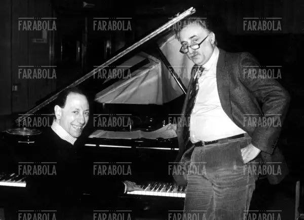 Renato Carosone e Pier Boselli, L'altra campana, 1980 - Farabola Immagine digitale