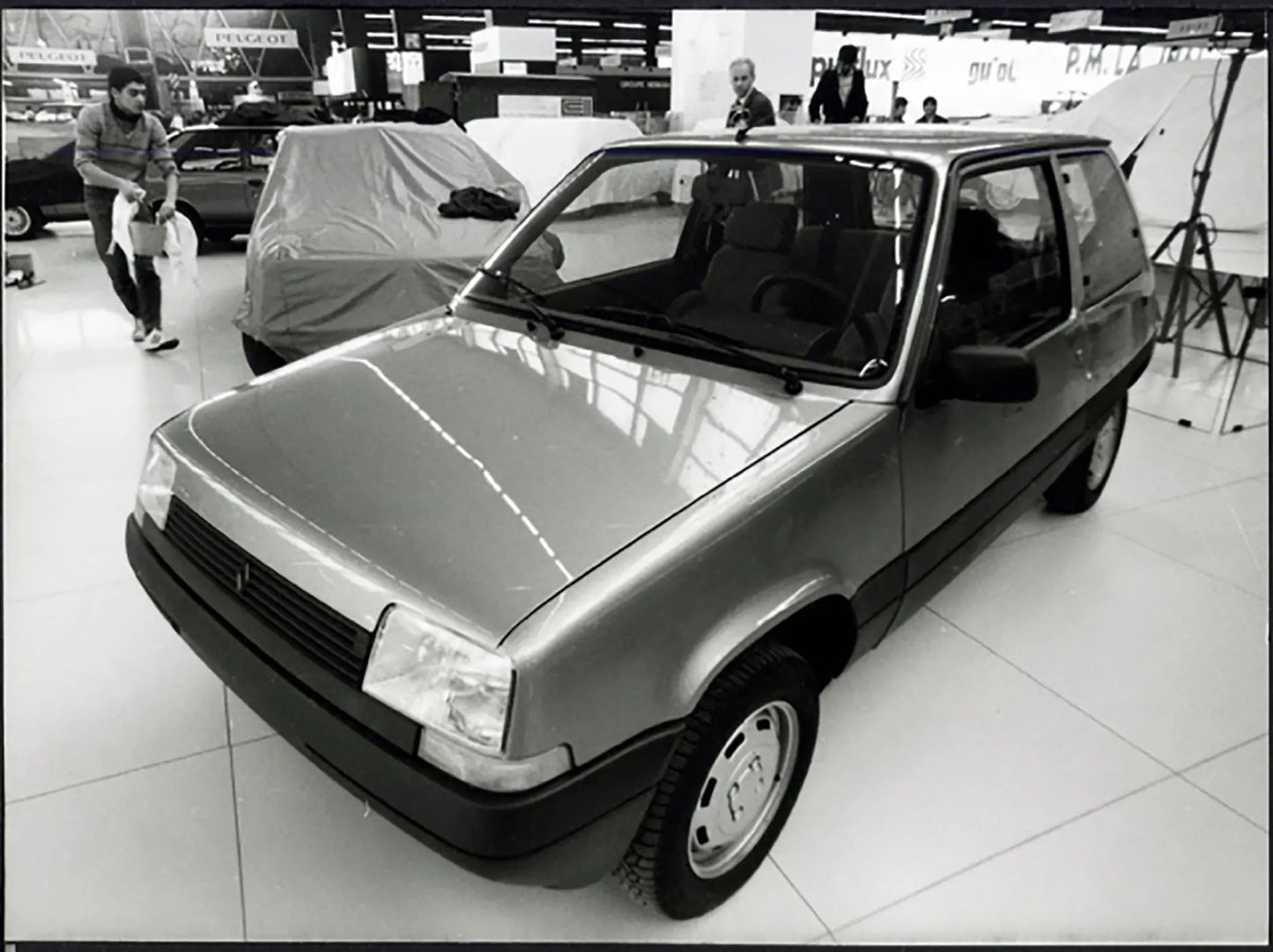 Renault Super Cinq Salone Auto 1984 Ft 37174 - Stampa 24x18 cm - Farabola Stampa ai sali d'argento