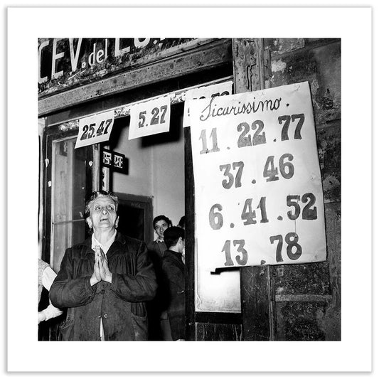 Ricevitoria del Lotto, Napoli 1956 - Farabola Fotografia