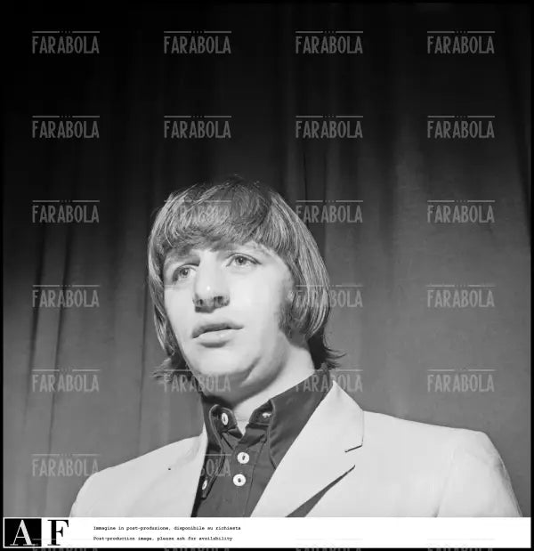 Ringo Starr al Duomo, Concerto dei Beatles, Milano, 1965 - Farabola Immagine digitale