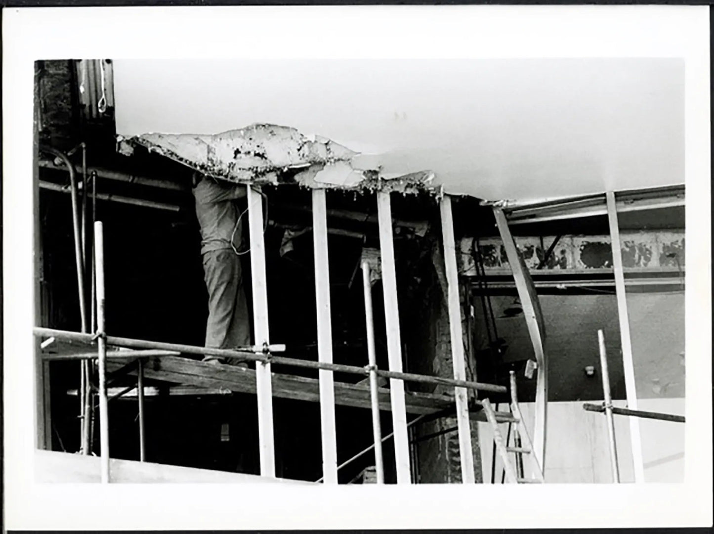 Ripristino Borsa di Londra dopo attentato 1990 Ft 38074 - Stampa 24x18 cm - Farabola Stampa ai sali d'argento