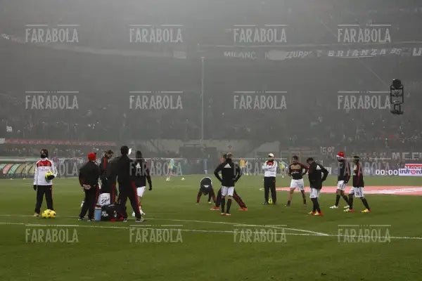 Riscaldamento a San Siro, Milan vs Inter, 2012 - Farabola Immagine digitale