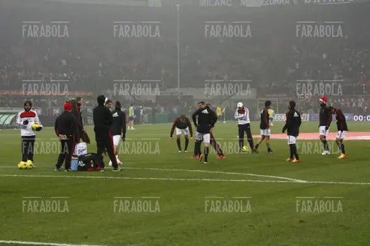 Riscaldamento a San Siro, Milan vs Inter, 2012 - Farabola Immagine digitale