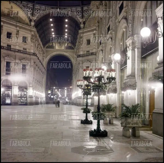 Ristorante Savini in Galleria Vittorio Emanuele II, Milano, anni 60 - Farabola Immagine digitale