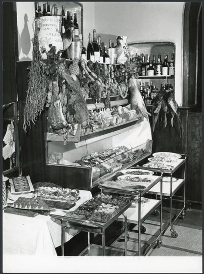 Ristorante toscano, Milano 1963 Ft 3186 - Stampa 24x18 cm - Farabola Stampa ai sali d'argento