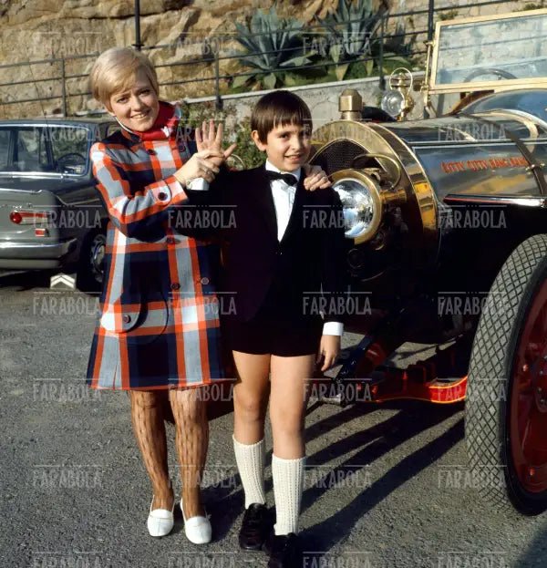 Rita Pavone con il figlio Alessandro, anni 70 - Farabola Immagine digitale