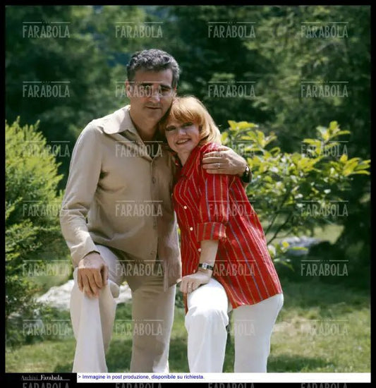 Rita Pavone e Teddy Reno, anni 70 - Farabola Immagine digitale